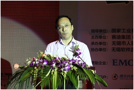 江蘇省經(jīng)信委副主任龔懷進(jìn)